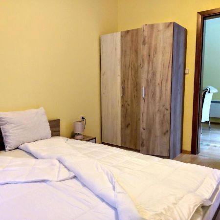 Private Apartments Nevena Pamporowo Exterior foto