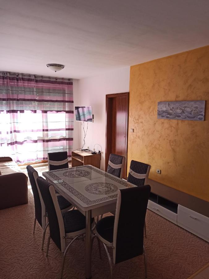 Private Apartments Nevena Pamporowo Exterior foto